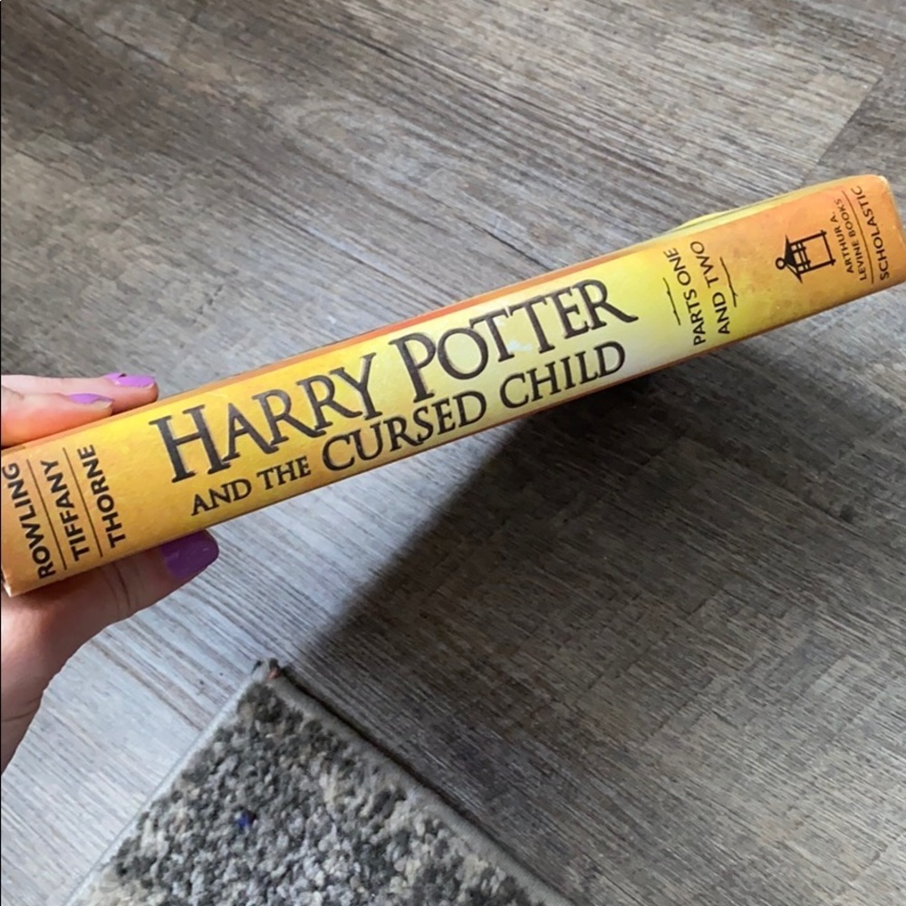 Harry Potter and the Cursed Child Book - Picture 3 of 4